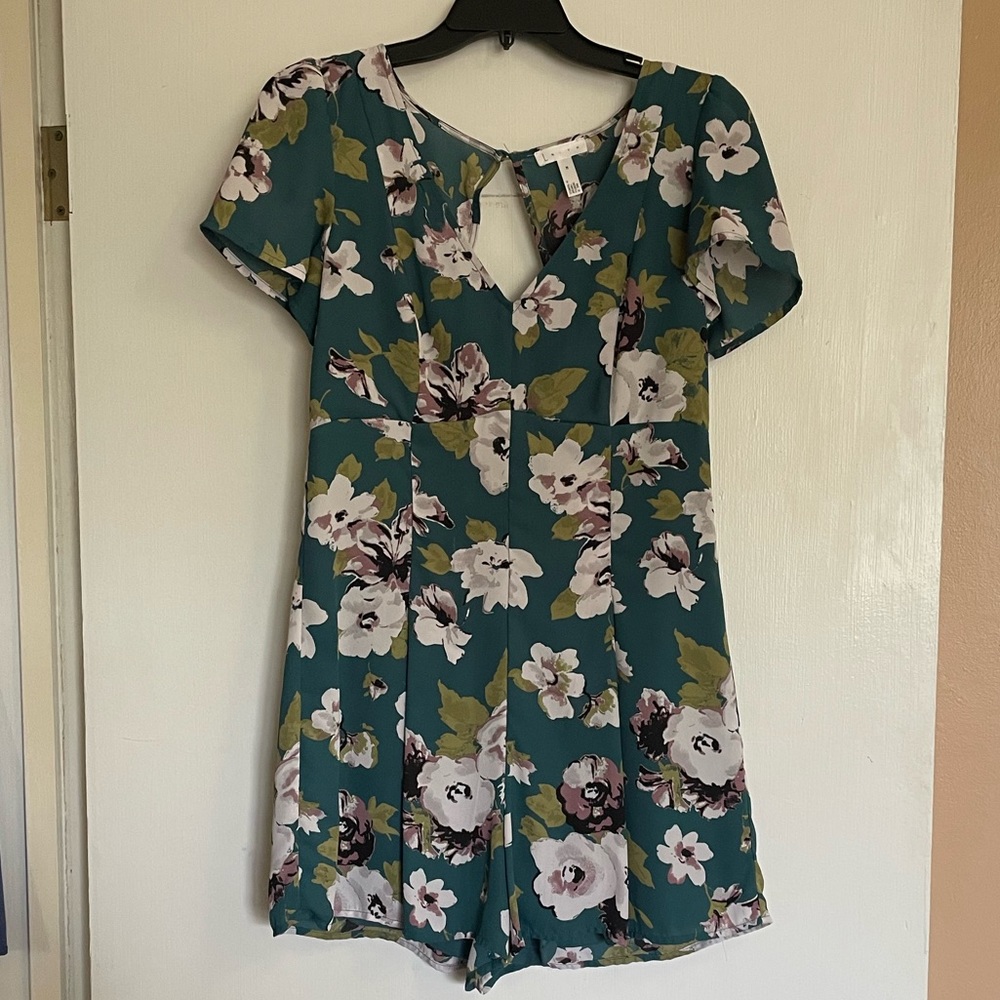 Leith open back, floral romper, Medium